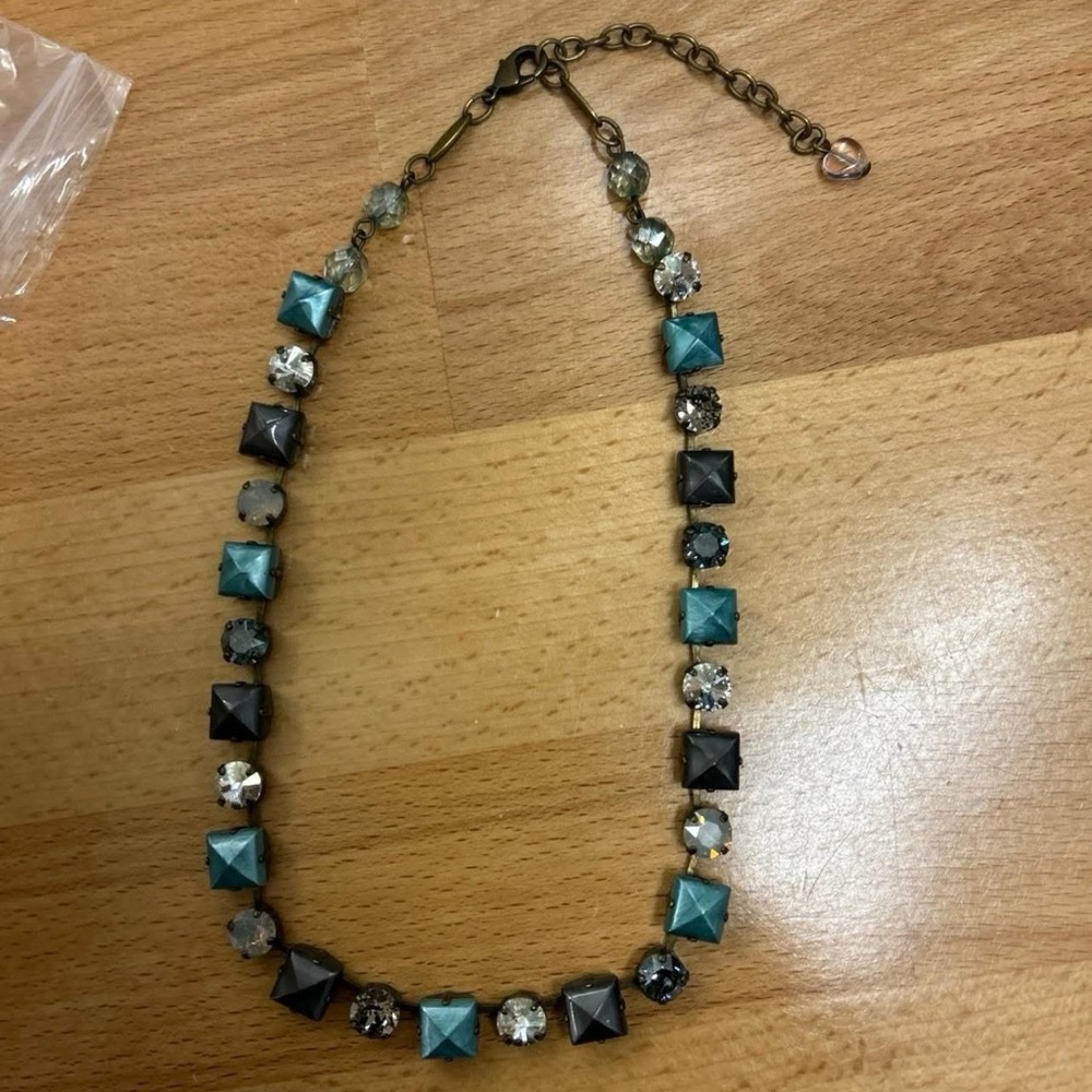 Sabika choker